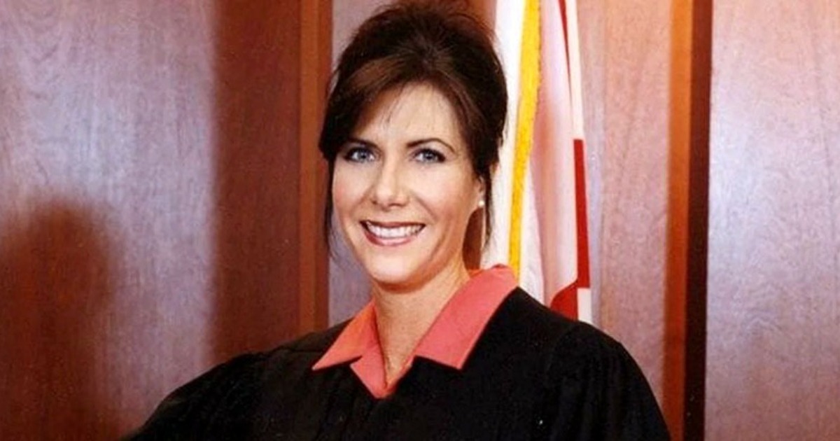 6 – Kelli Wise